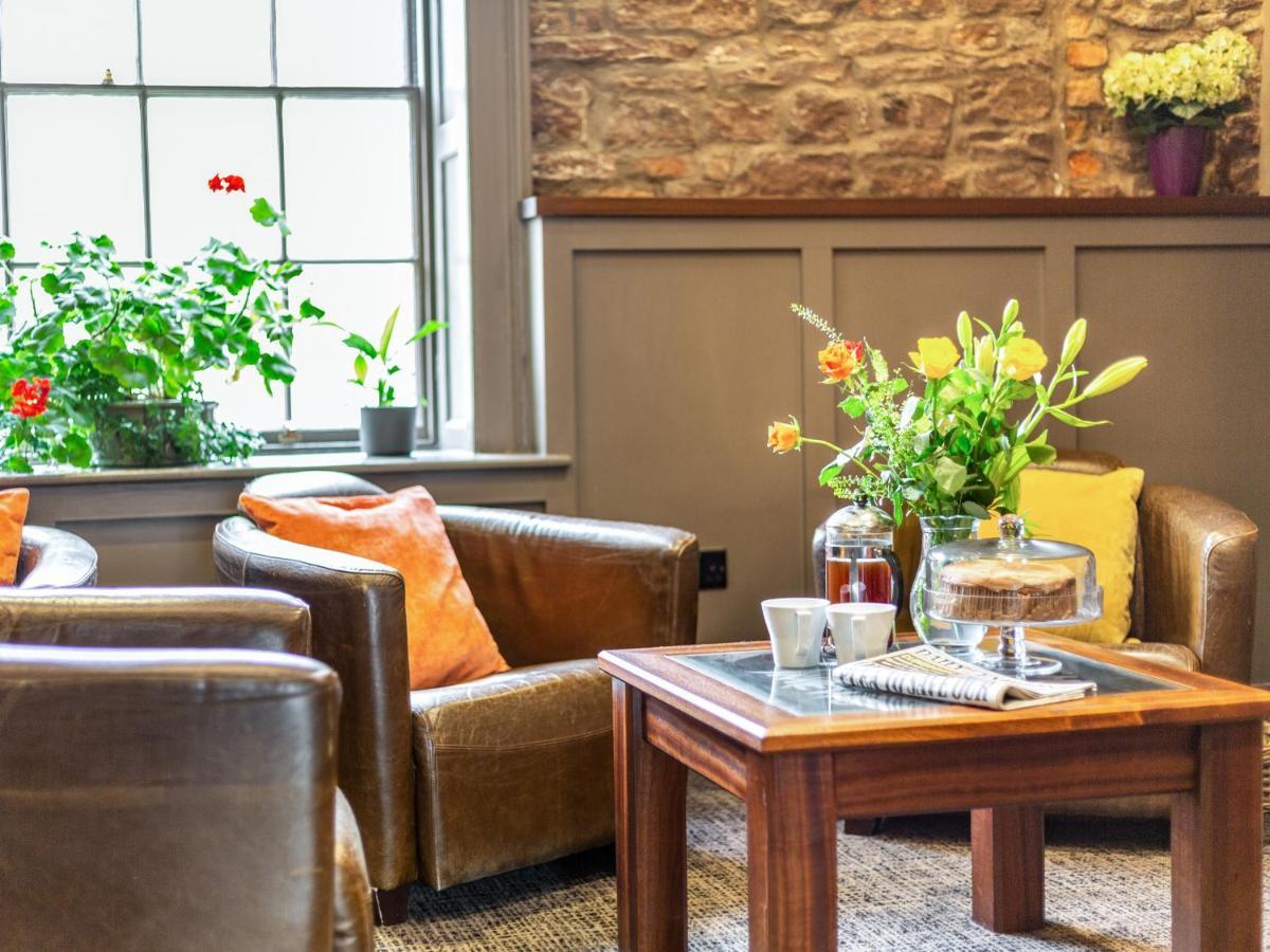 Scotch Arms Mews Bed & Breakfast 布兰普顿 外观 照片